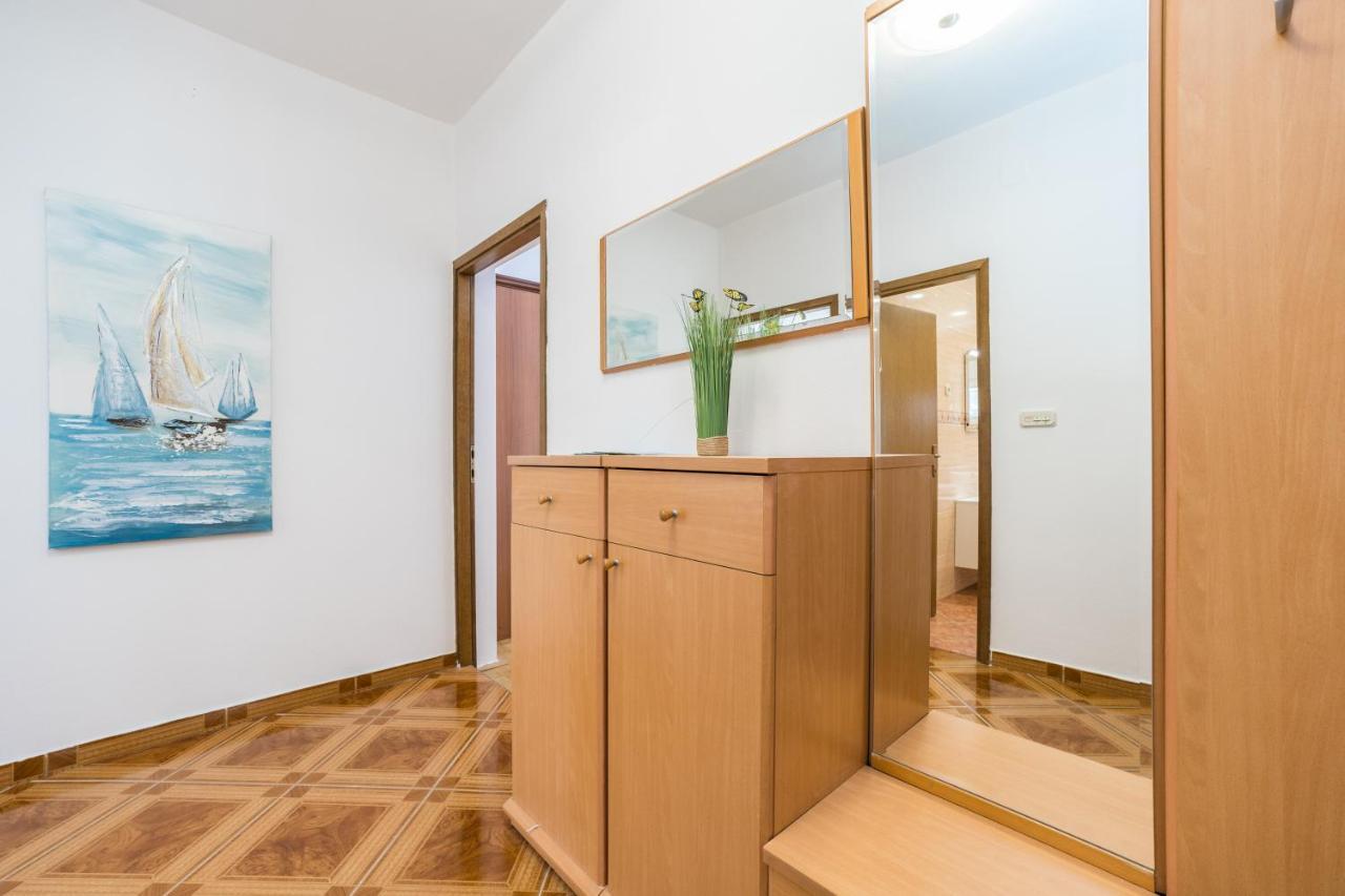 Apartments Marija Стариград-Пакленица Экстерьер фото